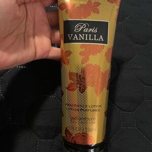 Paris Vanilla Scented Lotion